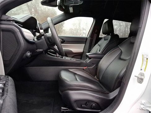 Used 2024 Jeep Compass Limited image 13