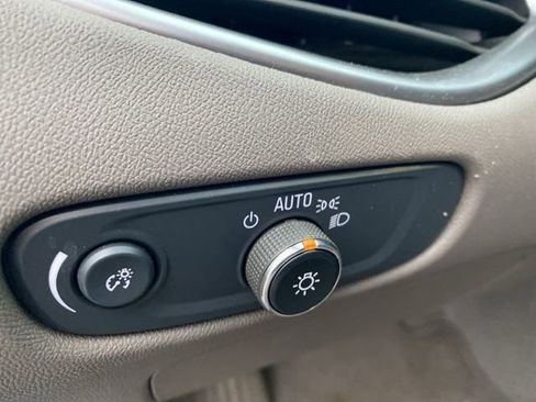 Used 2025 Chevrolet Malibu LT image 16