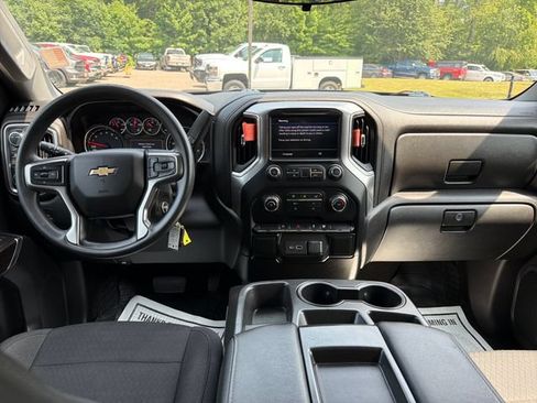 Used 2020 Chevrolet Silverado 1500 LT AWD/4WD image 14