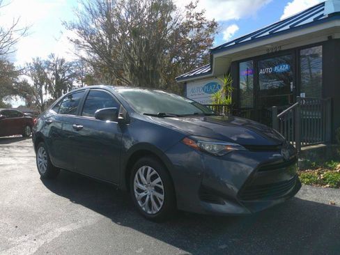 Used 2019 Toyota Corolla LE image 4