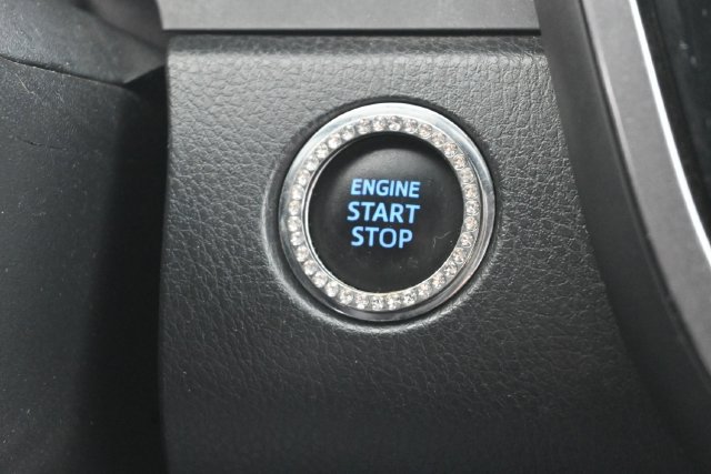 Used 2019 Toyota Camry XSE FWD image 21