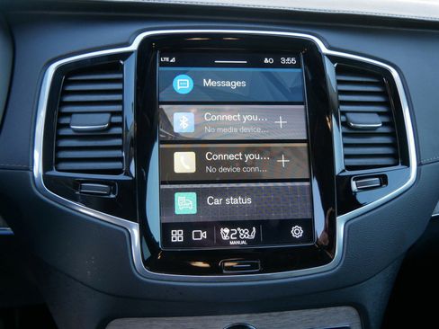 Certified 2023 Volvo XC90 B6 Ultimate w/ Lounge Package image 20