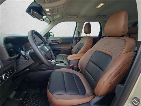 Used 2025 Ford Bronco Sport Outer Banks w/ Outer Banks Tech Package+ AWD/4WD image 14
