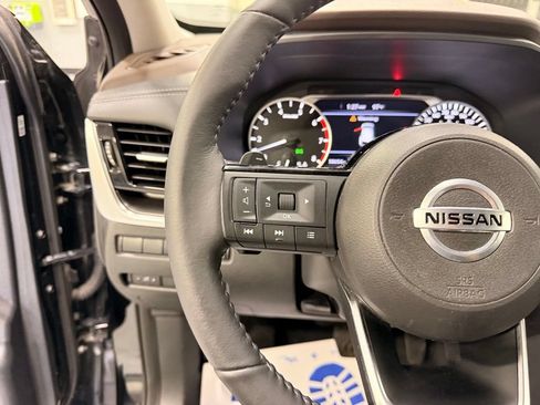 Used 2021 Nissan Rogue SV AWD/4WD image 13