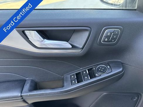 Used 2022 Ford Escape Titanium w/ Class II Trailer Tow Package image 22