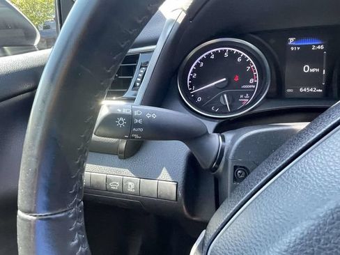 Used 2023 Toyota Camry SE FWD image 23