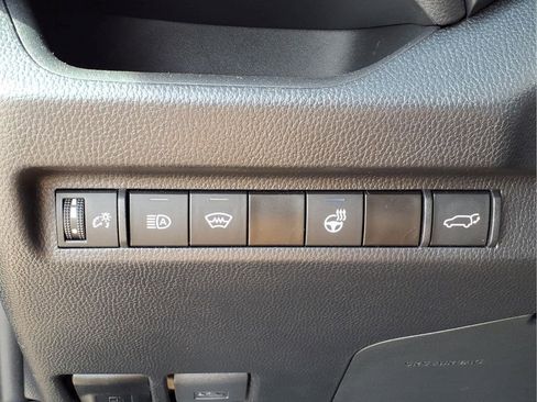 Used 2023 Toyota RAV4 XLE Premium FWD image 18