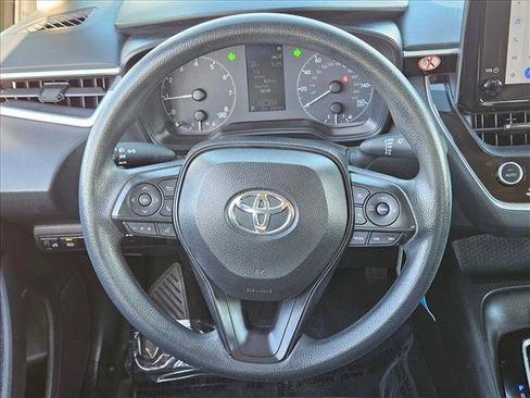 Used 2023 Toyota Corolla LE FWD image 14