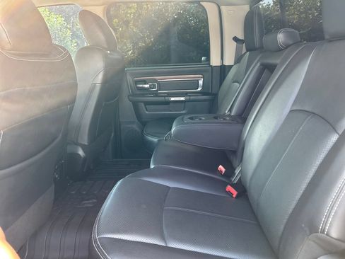 Used 2018 RAM 2500 Laramie w/ Snow Chief Group AWD/4WD image 17