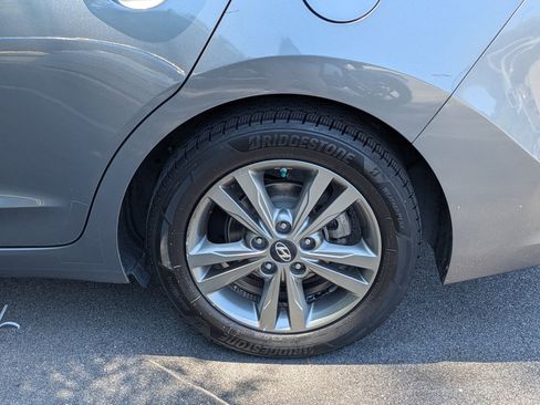 Used 2018 Hyundai Elantra Value Edition FWD image 8