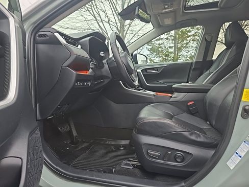 Used 2019 Toyota RAV4 Adventure image 15