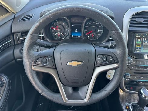 Used 2016 Chevrolet Malibu LT w/ Power Convenience Package image 7