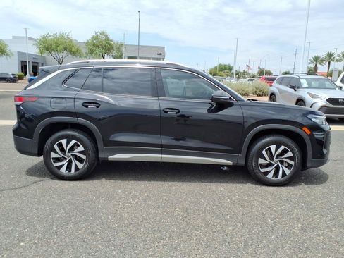 Certified 2025 Volkswagen Tiguan S AWD/4WD image 8