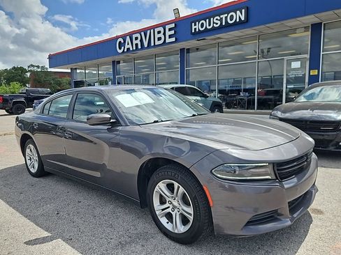 Used 2019 Dodge Charger SXT w/ Leather Interior Group RWD image 1