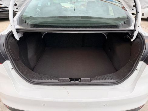 Used 2016 Ford Focus SE w/ Equipment Group 201A image 22