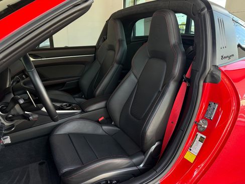 Used 2022 Porsche 911 Targa 4S AWD/4WD image 29