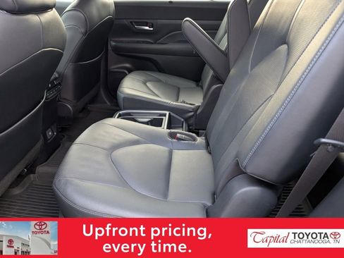 Used 2024 Toyota Grand Highlander Platinum image 13