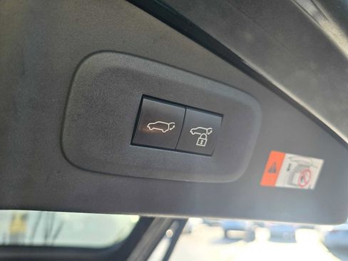 Used 2023 Lexus RZ 450e Premium image 18