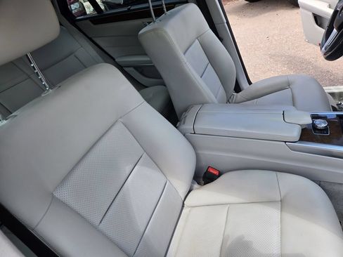 Used 2014 Mercedes-Benz E 350 4MATIC Wagon image 26