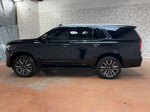 Used 2023 Cadillac Escalade Premium Luxury image 4