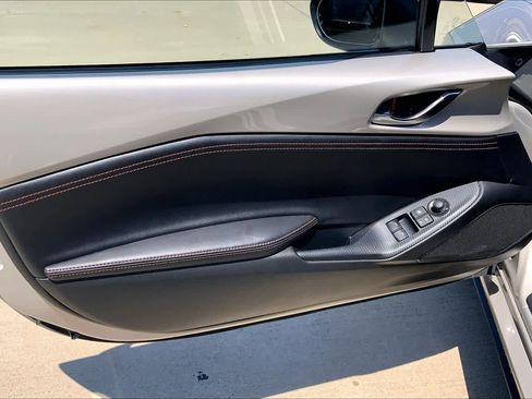 Used 2023 MAZDA MX-5 Miata Grand Touring w/ Weather Package RWD image 18