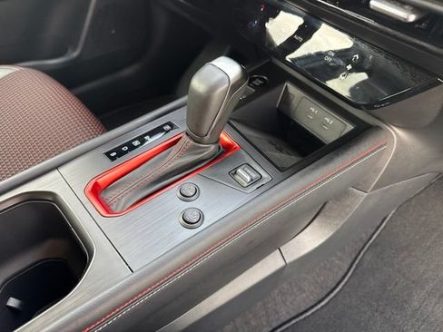 Used 2025 Nissan Kicks SR w/ Illumination Package FWD image 19