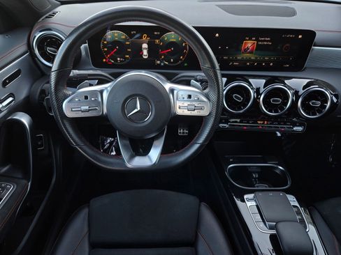 Used 2020 Mercedes-Benz CLA 250 image 13