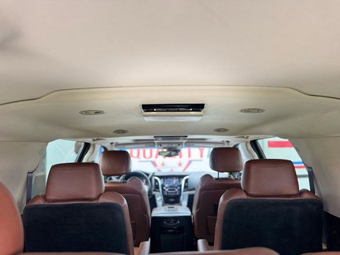 Used 2016 Cadillac Escalade ESV Luxury image 52