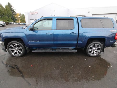 Used 2017 Chevrolet Silverado 1500 LT w/ All Star Edition AWD/4WD image 2