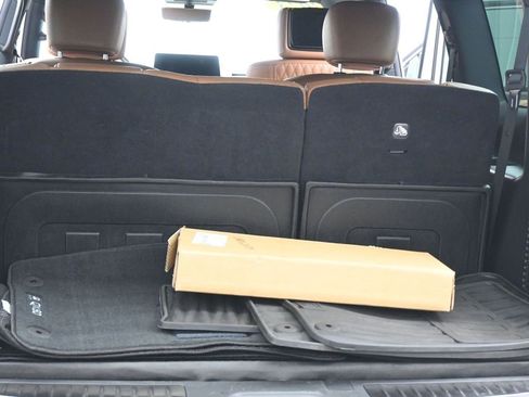 Used 2023 INFINITI QX80 Sensory w/ All-Season Package image 25
