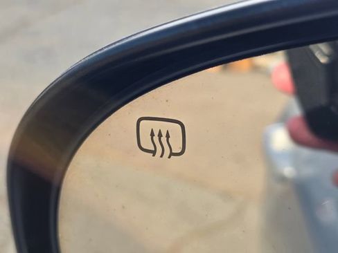 Used 2017 Toyota Corolla SE w/ Carpet Mat Package (TMS) image 21