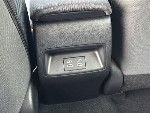 Used 2024 Toyota Corolla LE image 10