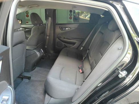 Used 2023 Chevrolet Malibu LT w/ Redline Edition FWD image 18