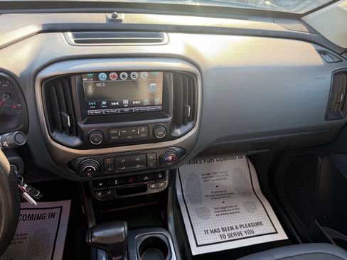 Used 2018 Chevrolet Colorado Z71 AWD/4WD image 20