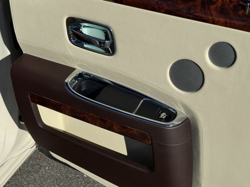 Used 2013 Rolls-Royce Ghost REAR THEATRE / MASSAGE SEATS / image 50