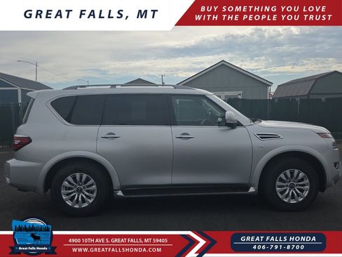Used 2022 Nissan Armada SV image 8