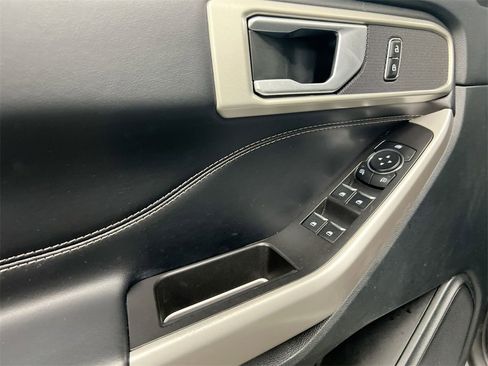 Used 2023 Ford Explorer XLT w/ Equipment Group 202A image 20