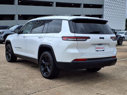 Used 2023 Jeep Grand Cherokee L Laredo RWD image 4
