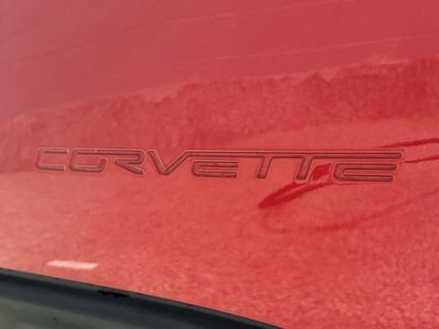 Used 2005 Chevrolet Corvette Coupe w/ Preferred Equipment Group RWD image 37