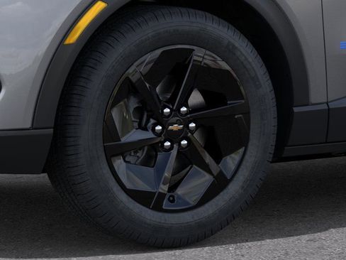 New 2026 Chevrolet Equinox EV LT w/ Midnight Package image 9