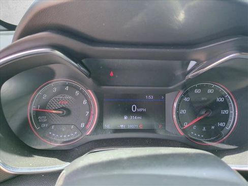 Used 2022 Chevrolet TrailBlazer RS w/ Sun and Liftgate Package FWD image 11