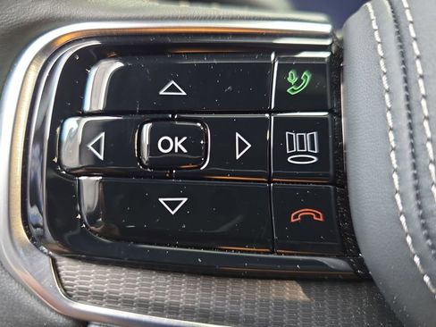 New 2026 Jeep Grand Wagoneer Summit AWD/4WD image 17