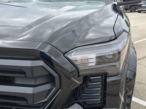 New 2026 Toyota Tacoma SR5 AWD/4WD image 30