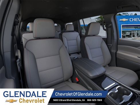 New 2026 Chevrolet Traverse LT image 16