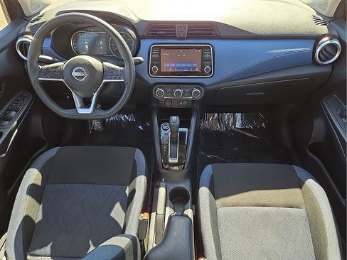 Used 2025 Nissan Versa SV image 16
