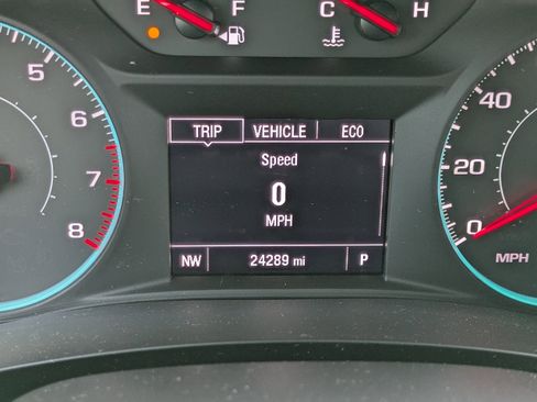 Used 2023 Chevrolet Traverse LS FWD image 24