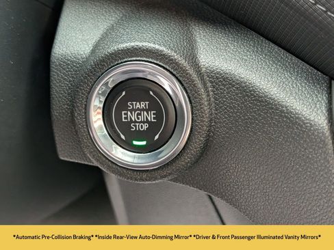 Used 2023 Chevrolet TrailBlazer LT w/ Convenience Package AWD/4WD image 8