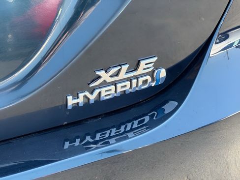 Used 2018 Toyota Camry XLE w/ Audio Package FWD image 4