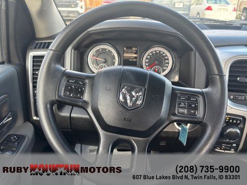 Used 2019 RAM 1500 Classic SLT image 11