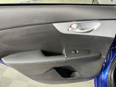 Used 2024 Kia Forte LXS w/ LXS Technology Package FWD image 24